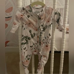 Newborn Caden Lane Ruffle Bottom Pajamas